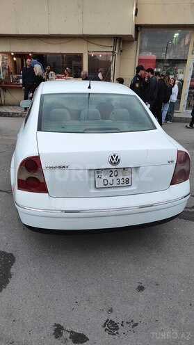 Volkswagen Passat 2001, 402,167 km - 2.8 l - Bakı