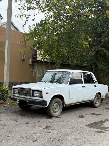 LADA (VAZ) 2107 2002, 100,000 km - 1.6 л - Yevlax