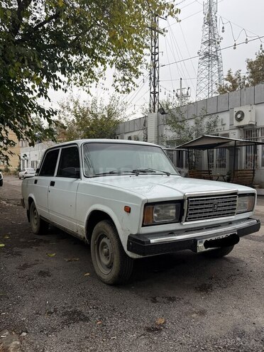 LADA (VAZ) 2107 2002, 100,000 km - 1.6 л - Yevlax