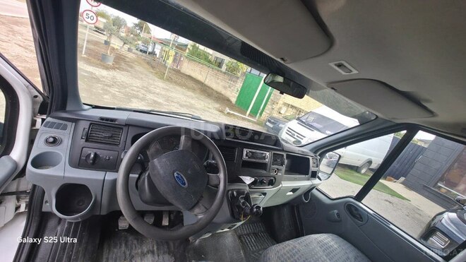 Ford Transit 2008, 270,000 km - 2.4 l - Quba