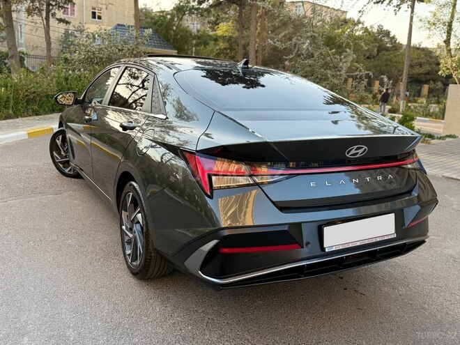 Hyundai Elantra 2025, 24,000 km - 1.5 l - Bakı