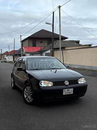 Volkswagen Golf 2003, 270,444 km - 2.0 l - Qusar