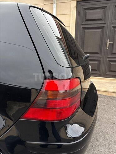 Volkswagen Golf 2003, 270,444 km - 2.0 l - Qusar