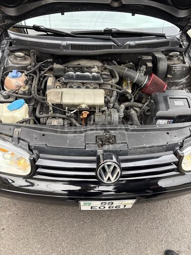 Volkswagen Golf 2003, 270,444 km - 2.0 l - Qusar