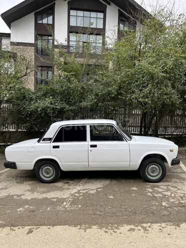 LADA (VAZ) 2107 2009, 270,000 km - 1.7 l - Quba