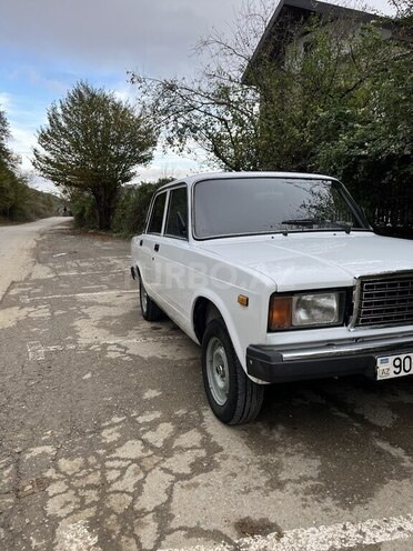 LADA (VAZ) 2107 2009, 270,000 km - 1.7 l - Quba