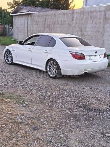 BMW 525 2004, 300,000 km - 2.5 l - Bakı