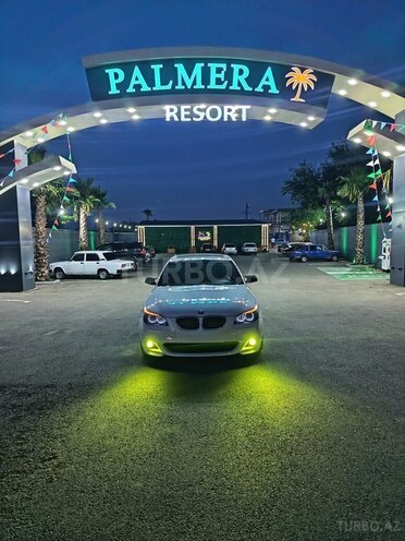 BMW 525 2004, 300,000 km - 2.5 l - Bakı