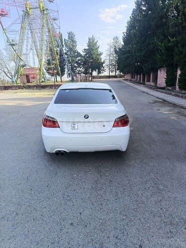 BMW 525 2004, 300,000 km - 2.5 l - Bakı