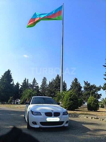 BMW 525 2004, 300,000 km - 2.5 l - Bakı