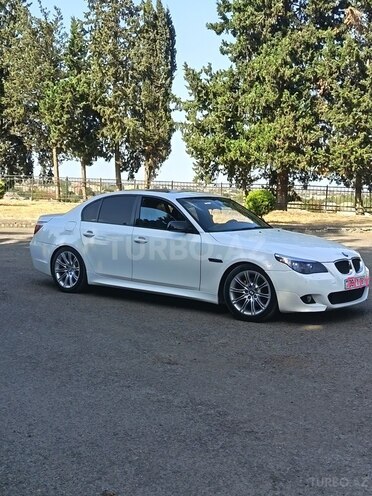 BMW 525 2004, 300,000 km - 2.5 l - Bakı