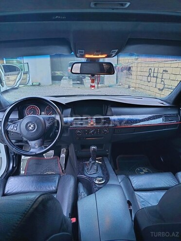 BMW 525 2004, 300,000 km - 2.5 l - Bakı