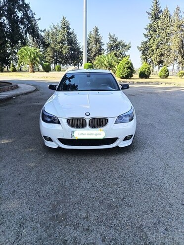 BMW 525 2004, 300,000 km - 2.5 l - Bakı