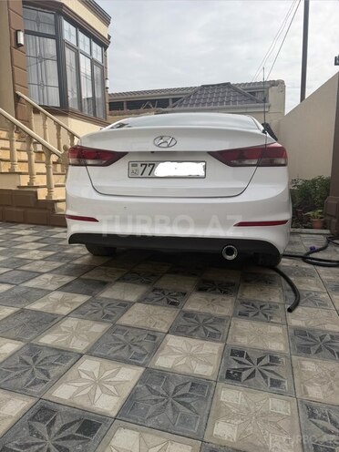 Hyundai Elantra 2015, 222,000 km - 1.6 l - Bakı