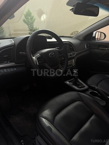 Hyundai Elantra 2015, 222,000 km - 1.6 l - Bakı