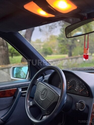 Mercedes C 240 1998, 412,000 km - 2.4 l - Qəbələ