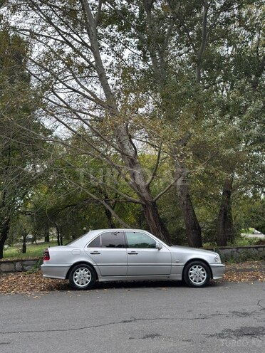 Mercedes C 240 1998, 412,000 km - 2.4 l - Qəbələ