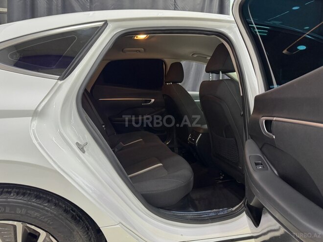 Hyundai Sonata 2025, 24,000 km - 2.0 l - Sumqayıt