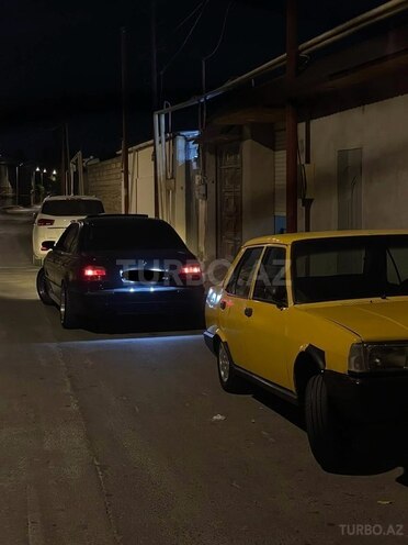 BMW 530 2000, 300,000 km - 2.9 l - Bakı