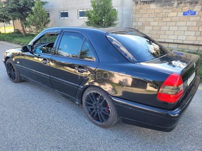 Mercedes C 200 1998, 603,964 km - 2.0 l - Quba