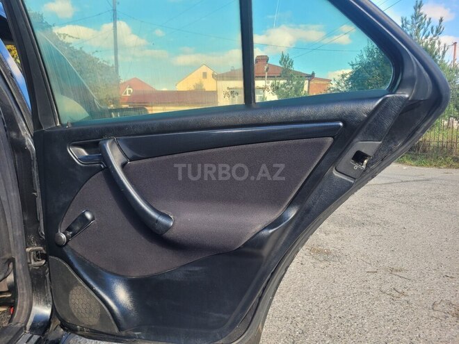 Mercedes C 200 1998, 603,964 km - 2.0 l - Quba