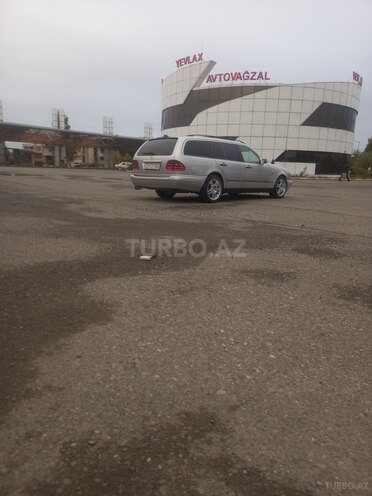 Mercedes E 230 1998, 688,666 km - 2.3 l - Yevlax