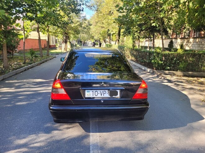 Mercedes C 200 1998, 603,964 km - 2.0 l - Quba