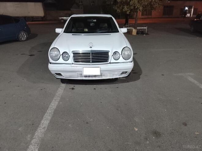 Mercedes E 230 1996, 402,124 km - 2.3 л - Bərdə