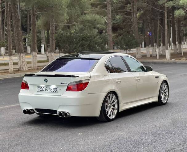 BMW 525 2006, 245,000 km - 3.0 л - Sumqayıt