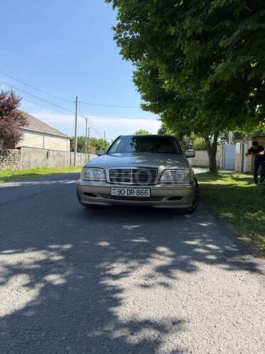Mercedes C 240 1998, 230,000 km - 2.4 l - Balakən