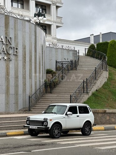 LADA (VAZ) Niva 2017, 80,000 km - 1.7 l - Tovuz