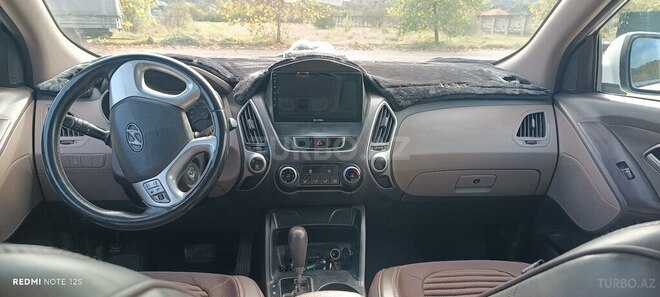 Hyundai Tucson 2010, 297,000 km - 2.0 l - Qusar