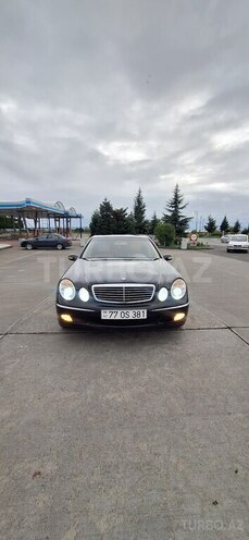 Mercedes E 350 2005, 330,001 km - 3.5 л - Qəbələ