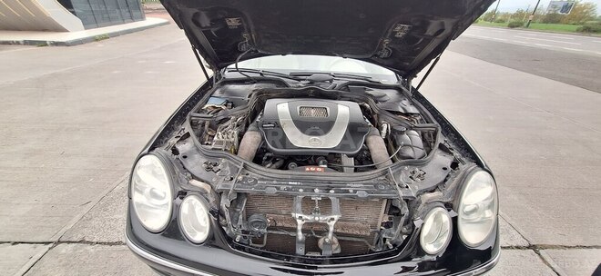 Mercedes E 350 2005, 330,001 km - 3.5 л - Qəbələ