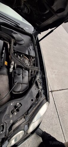 Mercedes E 350 2005, 330,001 km - 3.5 л - Qəbələ