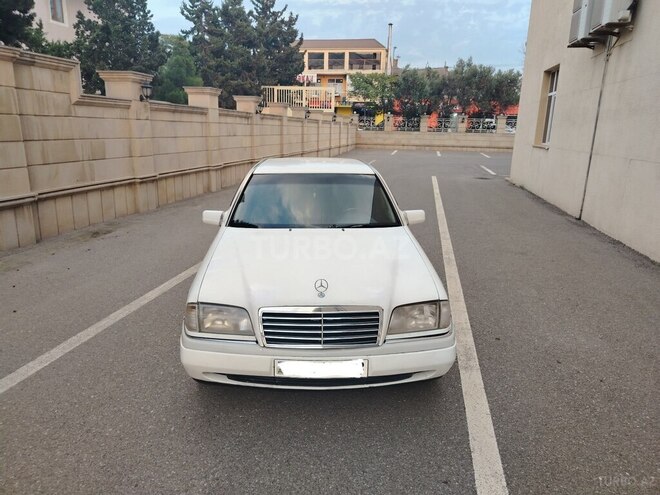 Mercedes C 220 1994, 330,000 km - 2.2 l - Bakı