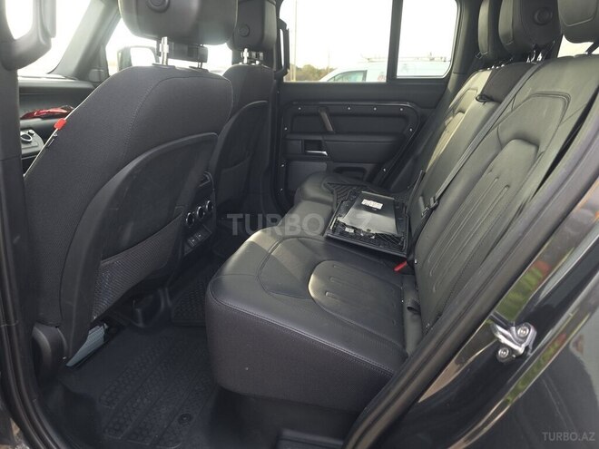 Land Rover Defender 2024, 56,863 km - 3.0 l - Bakı
