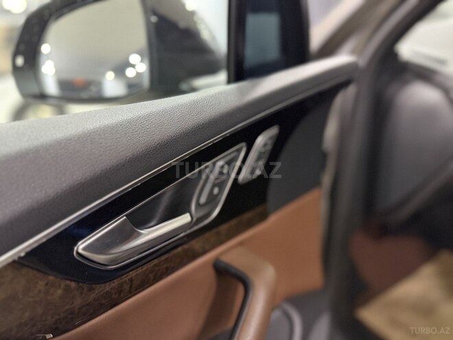 Audi Q7 2019, 127,200 km - 3.0 l - Bakı