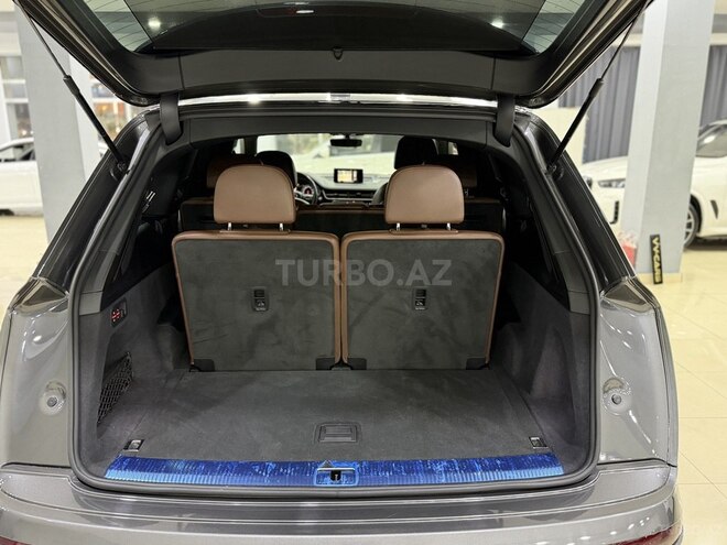 Audi Q7 2019, 127,200 km - 3.0 l - Bakı
