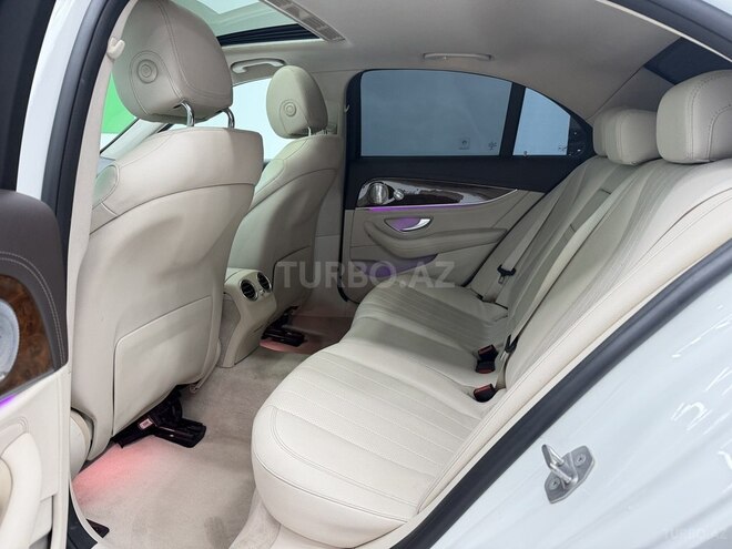 Mercedes E 300 4MATIC 2016, 179,000 km - 2.0 l - Bakı