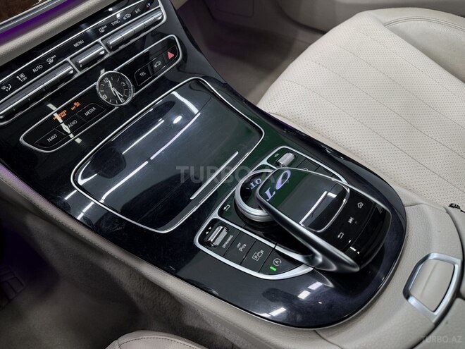 Mercedes E 300 4MATIC 2016, 179,000 km - 2.0 l - Bakı