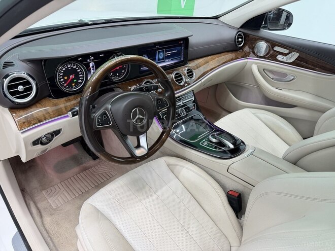 Mercedes E 300 4MATIC 2016, 179,000 km - 2.0 l - Bakı