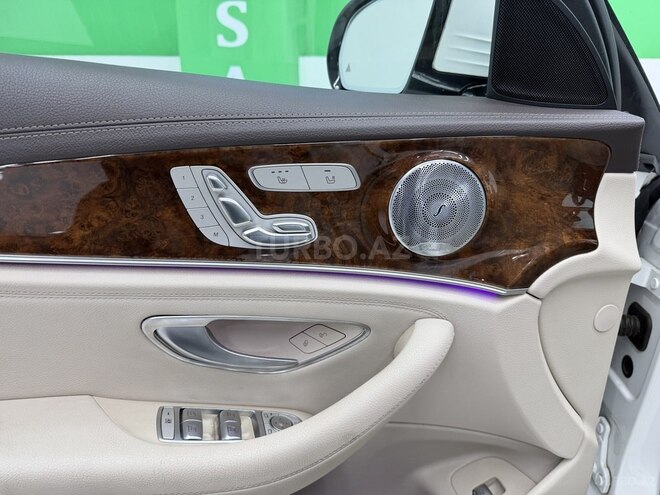 Mercedes E 300 4MATIC 2016, 179,000 km - 2.0 l - Bakı