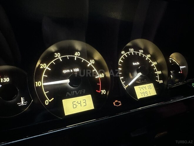 LADA (VAZ) Niva 2015, 74,000 km - 1.7 l - Bakı