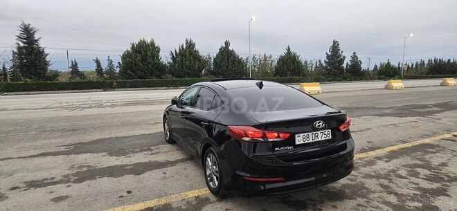 Hyundai Elantra 2018, 122,812 km - 2.0 l - Kürdəmir