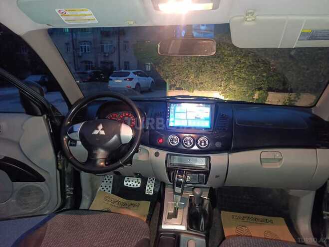 Mitsubishi L200 2013, 182,571 km - 2.5 l - Bakı