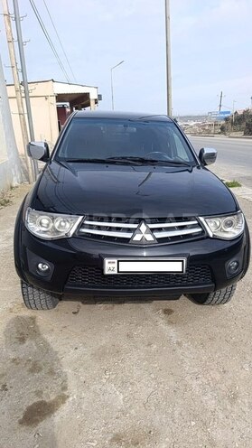 Mitsubishi L200 2013, 182,571 km - 2.5 l - Bakı