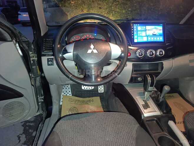 Mitsubishi L200 2013, 182,571 km - 2.5 l - Bakı
