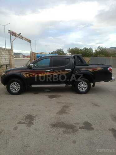 Mitsubishi L200 2013, 182,571 km - 2.5 l - Bakı