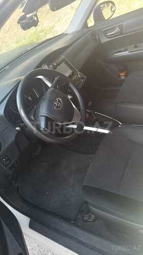 Toyota Corolla 2017, 267,000 km - 1.5 л - Bakı